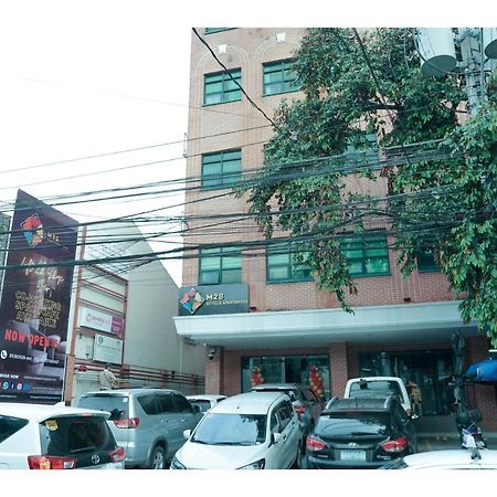 M28 Hotel And Apartments Cidade Quezon Exterior foto