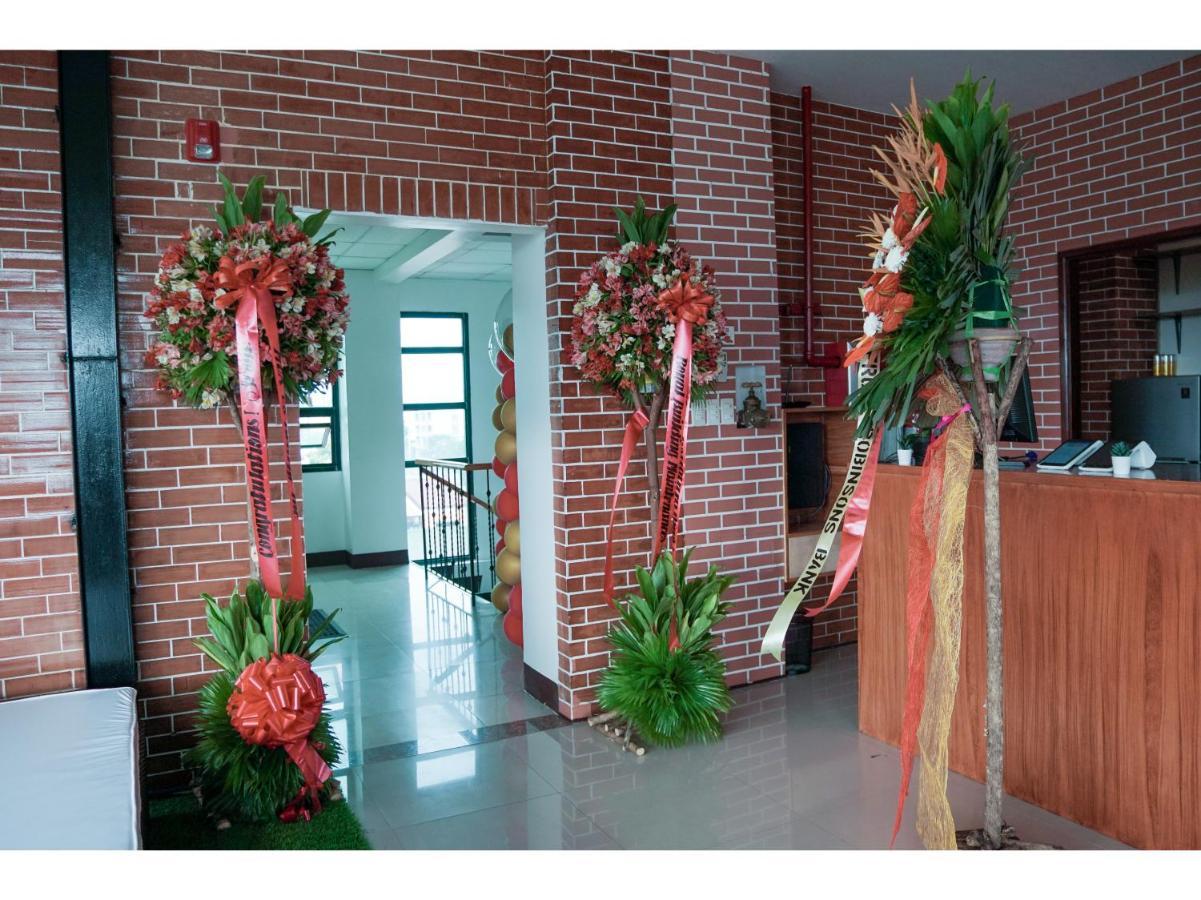 M28 Hotel And Apartments Cidade Quezon Exterior foto